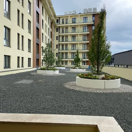 102 I 103 Apartment *